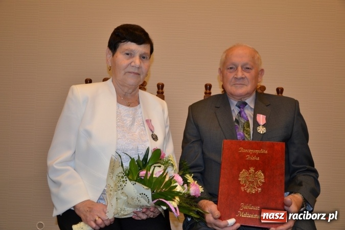 Zdjęcie w galerii na portalu naszraciborz.pl: Dwadzieścia pięć par z gminy Krzyżanowice świętowało dziś złote gody wiadomości z regionu