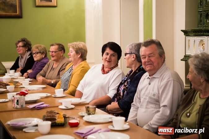 Zdjęcie w galerii na portalu naszraciborz.pl: Raciborski Dzień Seniora w Pałacyku Rafako wiadomości z regionu