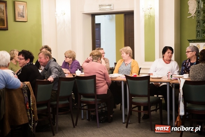 Zdjęcie w galerii na portalu naszraciborz.pl: Raciborski Dzień Seniora w Pałacyku Rafako wiadomości z regionu