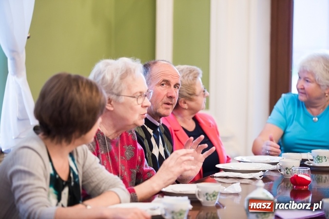 Zdjęcie w galerii na portalu naszraciborz.pl: Raciborski Dzień Seniora w Pałacyku Rafako wiadomości z regionu