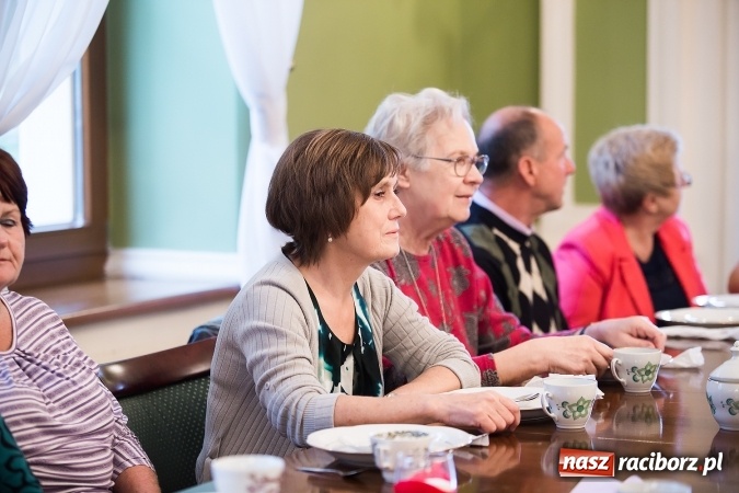 Zdjęcie w galerii na portalu naszraciborz.pl: Raciborski Dzień Seniora w Pałacyku Rafako wiadomości z regionu