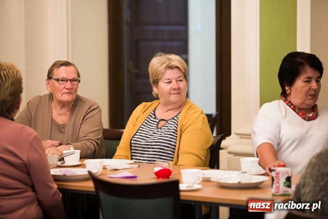 Zdjęcie w galerii na portalu naszraciborz.pl: Raciborski Dzień Seniora w Pałacyku Rafako wiadomości z regionu