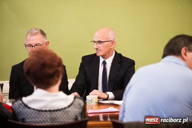 Zdjęcie w galerii na portalu naszraciborz.pl: Raciborski Dzień Seniora w Pałacyku Rafako wiadomości z regionu