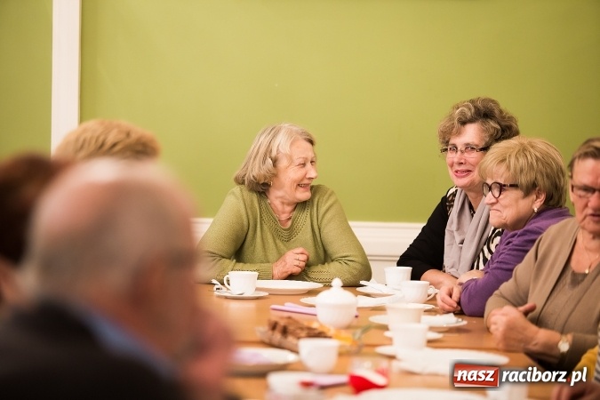 Zdjęcie w galerii na portalu naszraciborz.pl: Raciborski Dzień Seniora w Pałacyku Rafako wiadomości z regionu