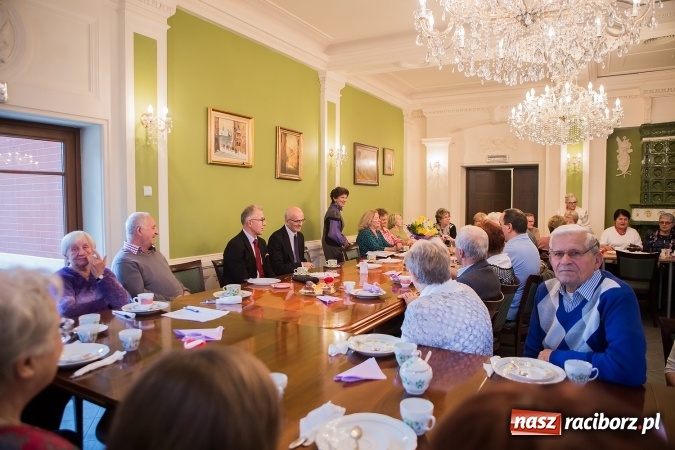 Zdjęcie w galerii na portalu naszraciborz.pl: Raciborski Dzień Seniora w Pałacyku Rafako wiadomości z regionu