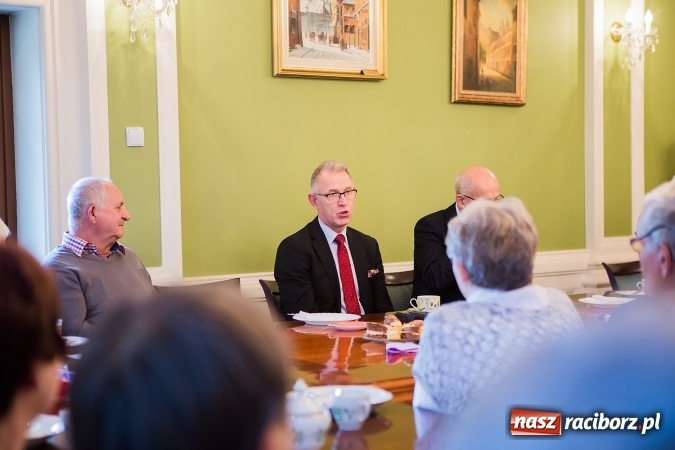 Zdjęcie w galerii na portalu naszraciborz.pl: Raciborski Dzień Seniora w Pałacyku Rafako wiadomości z regionu