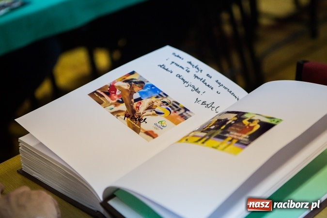 Zdjęcie w galerii na portalu naszraciborz.pl: Raciborscy olimpijczycy na spotkaniu w Sokole wiadomości z regionu