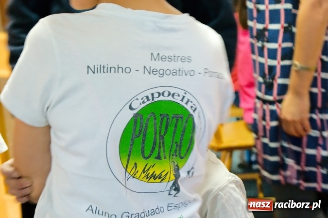 Zdjęcie w galerii na portalu naszraciborz.pl: Przystań łączy pokolenia. Piknik artystyczny w Centrum Młodzieżowym wiadomości z regionu