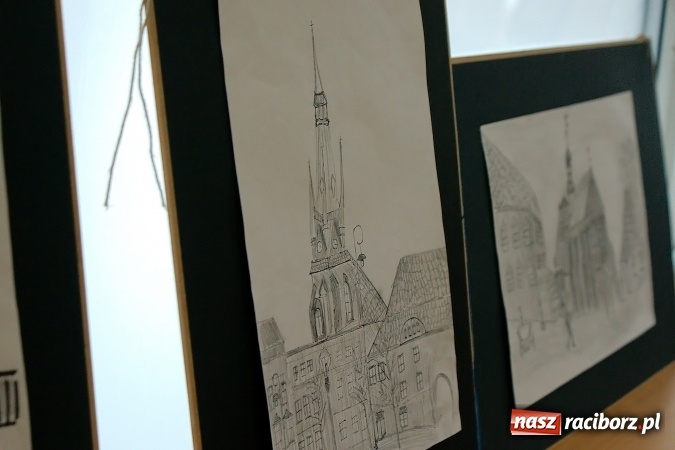 Zdjęcie w galerii na portalu naszraciborz.pl: Przystań łączy pokolenia. Piknik artystyczny w Centrum Młodzieżowym wiadomości z regionu