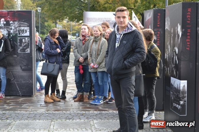 Zdjęcie w galerii na portalu naszraciborz.pl: Braterstwo polsko-węgierskie w centrum Raciborza  wiadomości z regionu