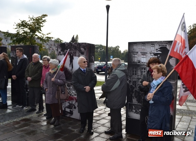 Zdjęcie w galerii na portalu naszraciborz.pl: Braterstwo polsko-węgierskie w centrum Raciborza  wiadomości z regionu
