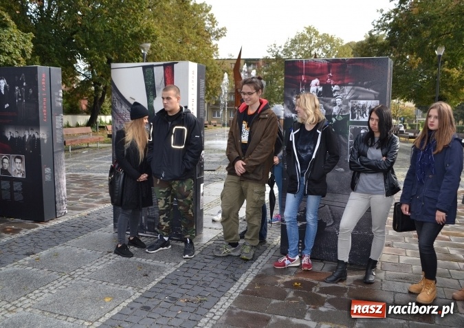 Zdjęcie w galerii na portalu naszraciborz.pl: Braterstwo polsko-węgierskie w centrum Raciborza  wiadomości z regionu