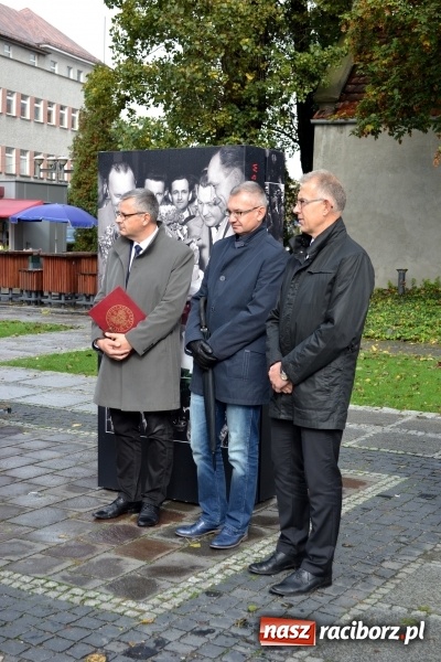 Zdjęcie w galerii na portalu naszraciborz.pl: Braterstwo polsko-węgierskie w centrum Raciborza  wiadomości z regionu