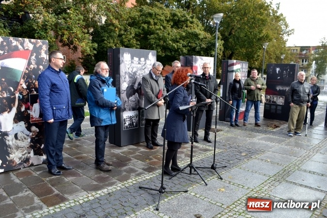 Zdjęcie w galerii na portalu naszraciborz.pl: Braterstwo polsko-węgierskie w centrum Raciborza  wiadomości z regionu