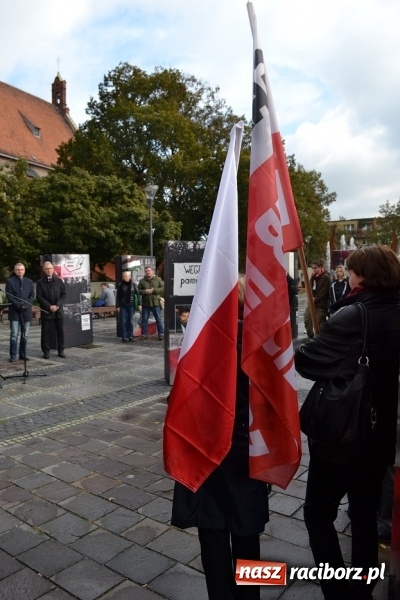 Zdjęcie w galerii na portalu naszraciborz.pl: Braterstwo polsko-węgierskie w centrum Raciborza  wiadomości z regionu