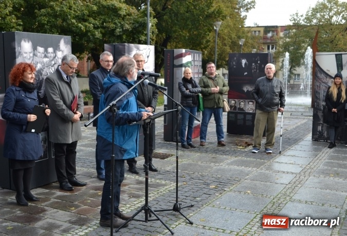 Zdjęcie w galerii na portalu naszraciborz.pl: Braterstwo polsko-węgierskie w centrum Raciborza  wiadomości z regionu