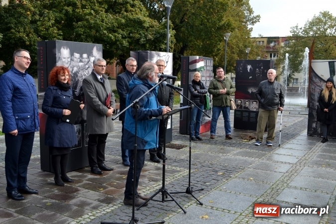 Zdjęcie w galerii na portalu naszraciborz.pl: Braterstwo polsko-węgierskie w centrum Raciborza  wiadomości z regionu