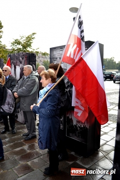 Zdjęcie w galerii na portalu naszraciborz.pl: Braterstwo polsko-węgierskie w centrum Raciborza  wiadomości z regionu