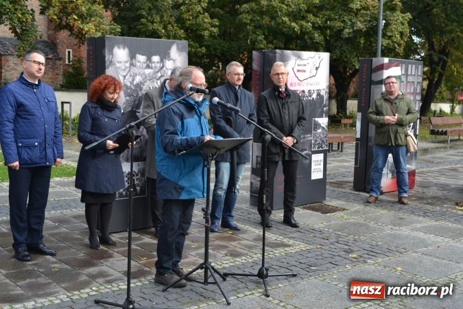 Zdjęcie w galerii na portalu naszraciborz.pl: Braterstwo polsko-węgierskie w centrum Raciborza  wiadomości z regionu