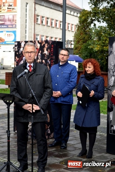Zdjęcie w galerii na portalu naszraciborz.pl: Braterstwo polsko-węgierskie w centrum Raciborza  wiadomości z regionu