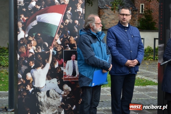 Zdjęcie w galerii na portalu naszraciborz.pl: Braterstwo polsko-węgierskie w centrum Raciborza  wiadomości z regionu