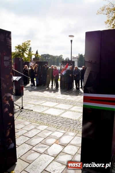 Zdjęcie w galerii na portalu naszraciborz.pl: Braterstwo polsko-węgierskie w centrum Raciborza  wiadomości z regionu
