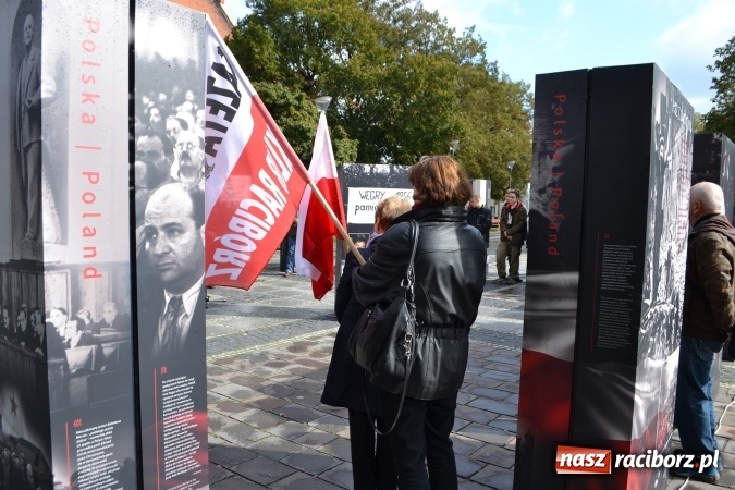 Zdjęcie w galerii na portalu naszraciborz.pl: Braterstwo polsko-węgierskie w centrum Raciborza  wiadomości z regionu