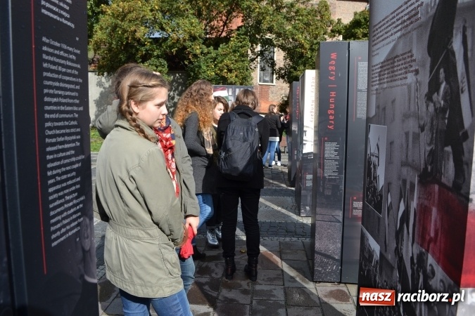 Zdjęcie w galerii na portalu naszraciborz.pl: Braterstwo polsko-węgierskie w centrum Raciborza  wiadomości z regionu