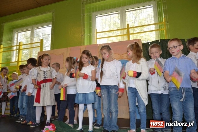 Zdjęcie w galerii na portalu naszraciborz.pl: Podwójny jubileusz szkoły w Rudach! wiadomości z regionu