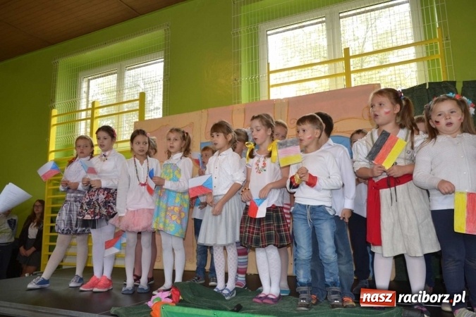 Zdjęcie w galerii na portalu naszraciborz.pl: Podwójny jubileusz szkoły w Rudach! wiadomości z regionu