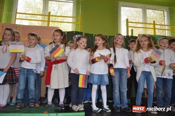 Zdjęcie w galerii na portalu naszraciborz.pl: Podwójny jubileusz szkoły w Rudach! wiadomości z regionu