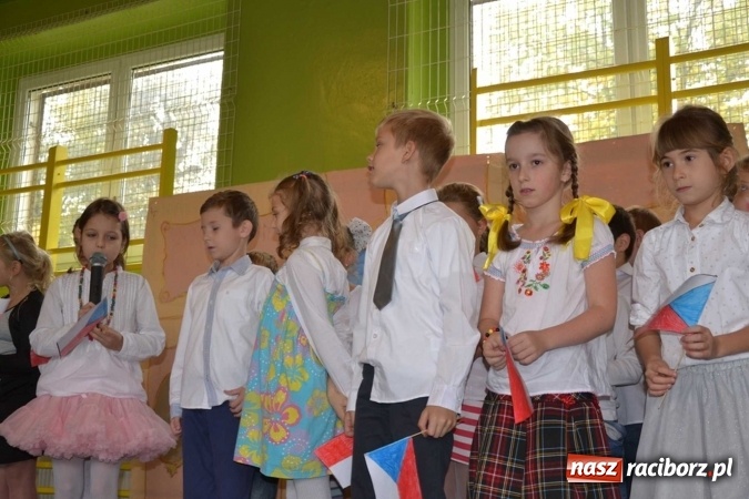 Zdjęcie w galerii na portalu naszraciborz.pl: Podwójny jubileusz szkoły w Rudach! wiadomości z regionu