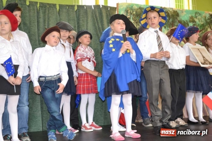 Zdjęcie w galerii na portalu naszraciborz.pl: Podwójny jubileusz szkoły w Rudach! wiadomości z regionu