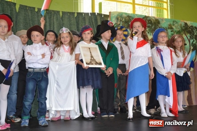 Zdjęcie w galerii na portalu naszraciborz.pl: Podwójny jubileusz szkoły w Rudach! wiadomości z regionu