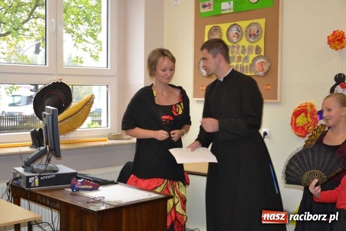 Zdjęcie w galerii na portalu naszraciborz.pl: Podwójny jubileusz szkoły w Rudach! wiadomości z regionu