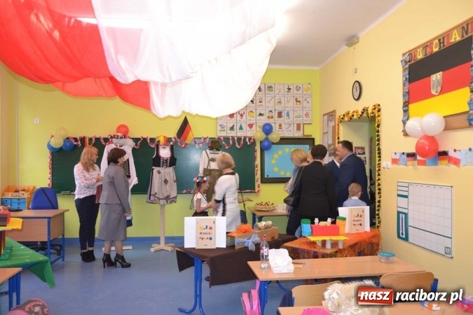 Zdjęcie w galerii na portalu naszraciborz.pl: Podwójny jubileusz szkoły w Rudach! wiadomości z regionu