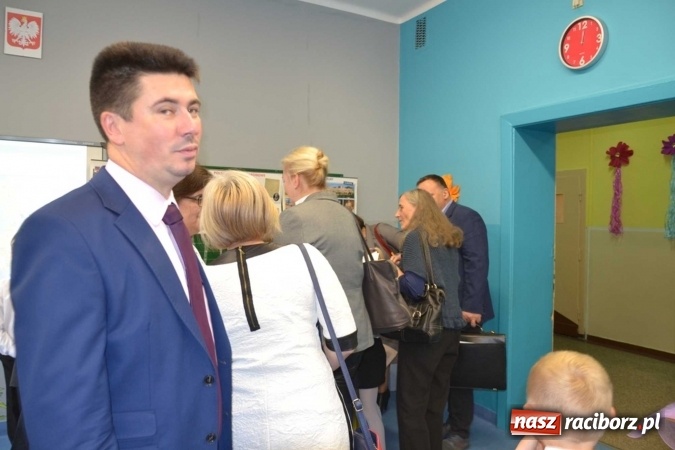 Zdjęcie w galerii na portalu naszraciborz.pl: Podwójny jubileusz szkoły w Rudach! wiadomości z regionu