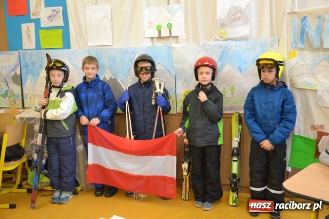 Zdjęcie w galerii na portalu naszraciborz.pl: Podwójny jubileusz szkoły w Rudach! wiadomości z regionu