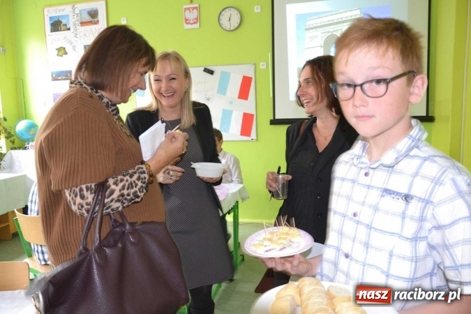 Zdjęcie w galerii na portalu naszraciborz.pl: Podwójny jubileusz szkoły w Rudach! wiadomości z regionu