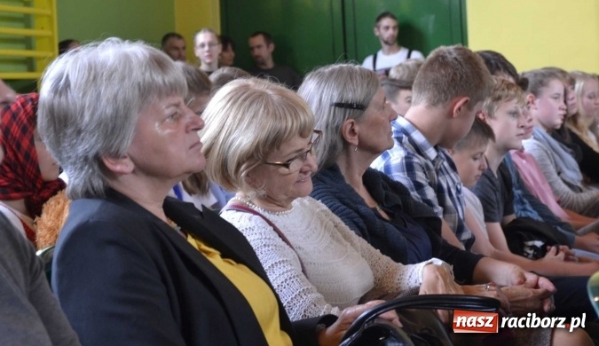 Zdjęcie w galerii na portalu naszraciborz.pl: Podwójny jubileusz szkoły w Rudach! wiadomości z regionu