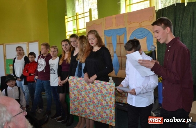 Zdjęcie w galerii na portalu naszraciborz.pl: Podwójny jubileusz szkoły w Rudach! wiadomości z regionu