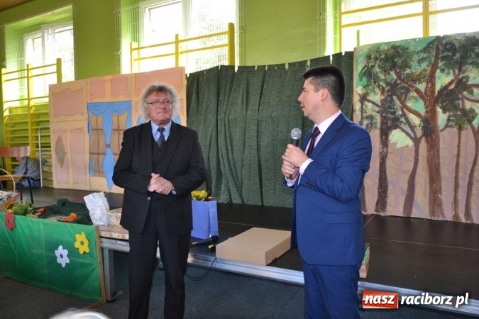 Zdjęcie w galerii na portalu naszraciborz.pl: Podwójny jubileusz szkoły w Rudach! wiadomości z regionu