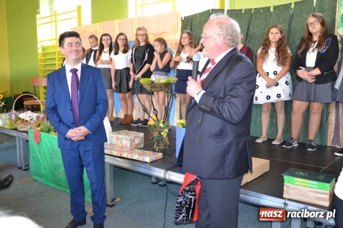 Zdjęcie w galerii na portalu naszraciborz.pl: Podwójny jubileusz szkoły w Rudach! wiadomości z regionu