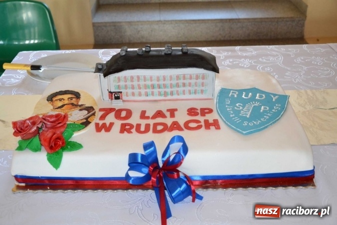 Zdjęcie w galerii na portalu naszraciborz.pl: Podwójny jubileusz szkoły w Rudach! wiadomości z regionu