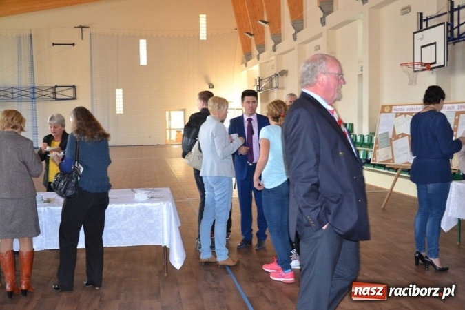 Zdjęcie w galerii na portalu naszraciborz.pl: Podwójny jubileusz szkoły w Rudach! wiadomości z regionu