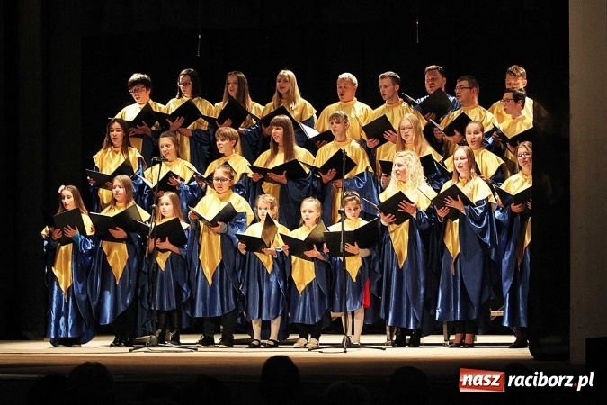 Zdjęcie w galerii na portalu naszraciborz.pl: Rada Seniorów z pompą rozpoczęła II kadencję wiadomości z regionu