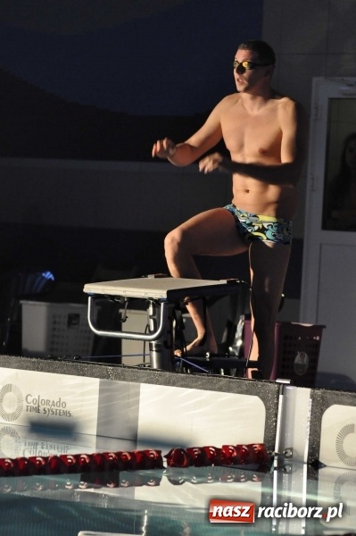 Zdjęcie w galerii na portalu naszraciborz.pl: Olimpijczyk Konrad Czerniak gościem specjalnym sprinterskich zawod&oacute;w a Puchar Dyrektora ZSOMS wiadomości z regionu