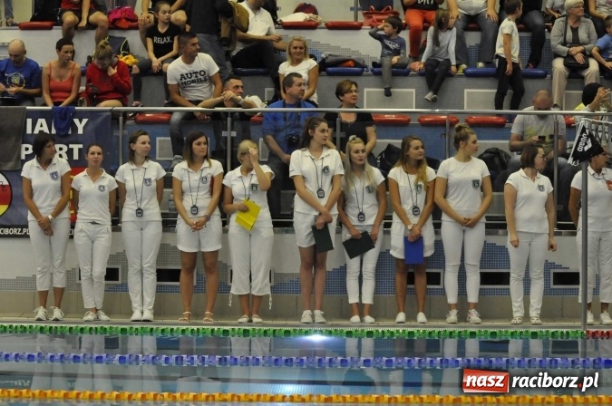 Zdjęcie w galerii na portalu naszraciborz.pl: Olimpijczyk Konrad Czerniak gościem specjalnym sprinterskich zawod&oacute;w a Puchar Dyrektora ZSOMS wiadomości z regionu