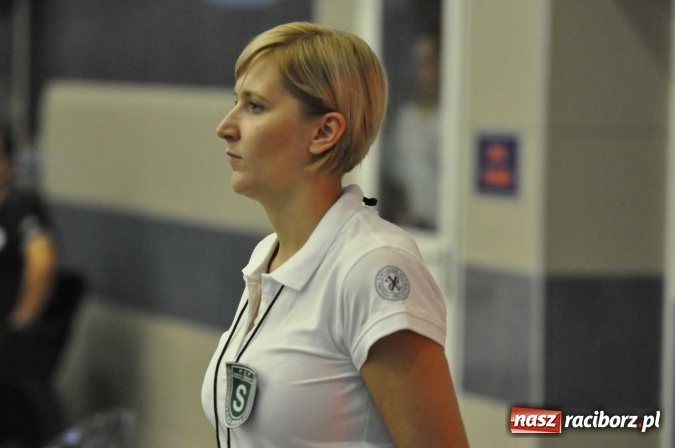 Zdjęcie w galerii na portalu naszraciborz.pl: Olimpijczyk Konrad Czerniak gościem specjalnym sprinterskich zawod&oacute;w a Puchar Dyrektora ZSOMS wiadomości z regionu