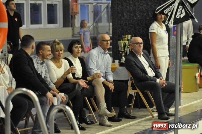 Zdjęcie w galerii na portalu naszraciborz.pl: Olimpijczyk Konrad Czerniak gościem specjalnym sprinterskich zawod&oacute;w a Puchar Dyrektora ZSOMS wiadomości z regionu